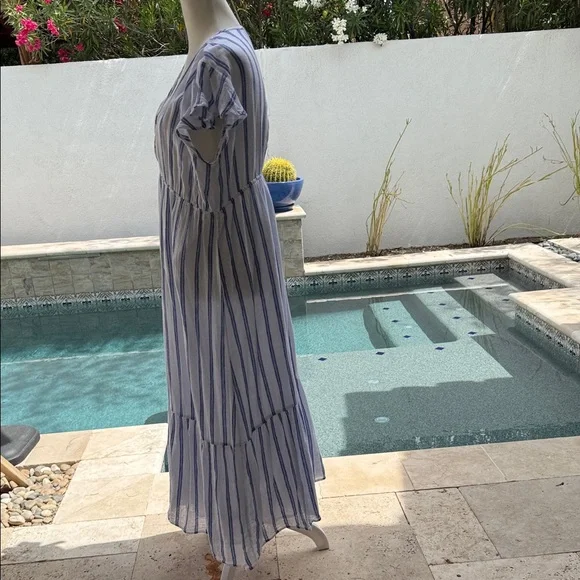 Rails Tina Villa striped dress size L. Blue & White striped Maxi Dress - Picture 2 of 13